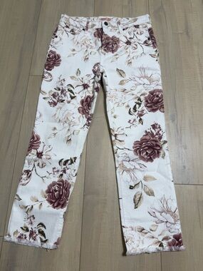Johnny Was Boyfriend Cropped white with Mauve Accents jeans